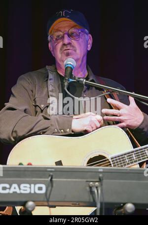 Hayesville, NC, USA. 6th May, 2023. John Ford Coley on stage for John Ford Coley in Concert, Peacock Center, Hayesville, NC May 6, 2023. Credit: Derek Storm/Everett Collection/Alamy Live News Stock Photo