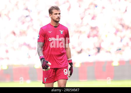 Milan, Italy. 6th May, 2023. Italy, Milan, may 6 2023: Ivan Provedel (Lazio goalkeeper) in the goal area in the second half during soccer game AC MILAN vs SS LAZIO, Serie A Tim 2022-2023 day34 San Siro stadium (Credit Image: © Fabrizio Andrea Bertani/Pacific Press via ZUMA Press Wire) EDITORIAL USAGE ONLY! Not for Commercial USAGE! Stock Photo