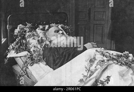 Funeral of Leo Tolstoy. Photo from 1910. Stock Photo