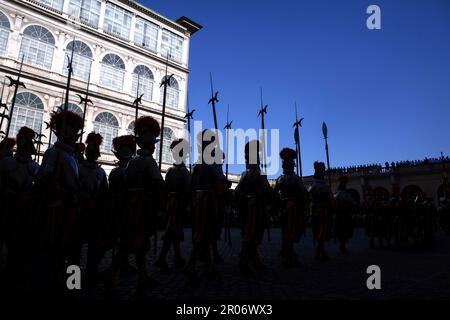 Vatican City, Vatican, 6 May 2023.  Swearing-in Ceremony of the new recruits of the Pontifical Swiss Guard in the courtyard of St. Damaso. 23 new Pontifical Swiss guards were sworn in during the ceremony. Maria Grazia Picciarella/Alamy Live News Stock Photo