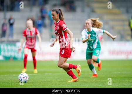 Freiburg, Germany. 07th May, 2023. Wolfsburg, Germany, April 23rd 2023:  Headcoach of SC Freiburg Theresa Merk during the Flyeralarm  Frauen-Bundesliga football match between SC Freiburg and SV Werder Bremen  at Dreisamstadion in