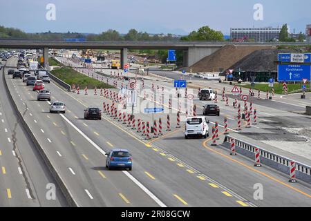 Extension of the A99 motorway near Aschheim in the district of Munich. Major construction site - 8 lane extension of the A99, motorway junction Muenchen Ost. Construction site traffic on the A99 motorway near Munich, construction site, road construction. ? Stock Photo