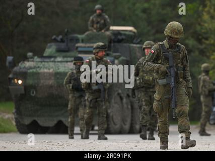 Soldiers from Poland, USA, Slovenia and Romania, push their skills to the limit during a high-intensity ANACONDA-23 training session at the Nowa Deba training ground, Poland. Credit: ASWphoto/Alamy Live News Stock Photo