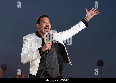 Lionel Richie performing at the Coronation Concert held in the grounds