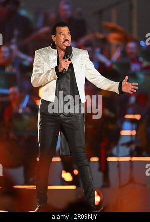 Lionel Richie performing at the Coronation Concert held in the grounds