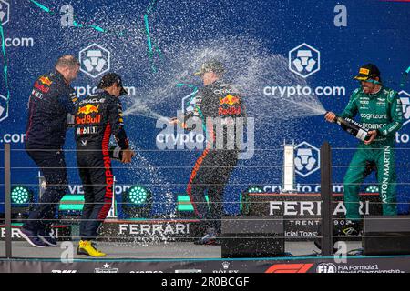 Miami, USA. 07th May, 2023. Winner, Max Verstappen #1 (NED) Oracle Red Bull Racing, Sergio Perez #11, (MEX) Oracle Red Bull Racing, Fernando Alonso #14 (ESP) Aston Martin AramcoCognizant, F1 Team, Champagne Celebrations, Formula 1 Crypto.com Miami Grand Prix 2023, 5th Round of the 2023 Formula One Championship From May 5th to 7th, 2023 on the Miami International Auditorium, in Miami Gardens, Florida, United States of America, Stefano Facchin/Avensimages Credit: Independent Photo Agency Srl/Alamy Live News Stock Photo