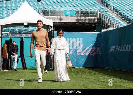 #63 George Russell (GBR, Mercedes-AMG Petronas F1 Team) and his girlfriend Carmen Montero Mundt, F1 Grand Prix of Miami at Miami International Autodrome on May 7, 2023 in Miami, United States of America. (Photo by HIGH TWO) Stock Photo