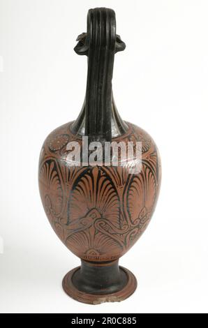 Oinochoe, 325-300 BC. From South Italy. An Ancient Greek wine jug ...