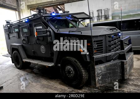 Antwerp, Belgium. 08th May, 2023. A Lenco bearcat pictured during a training session of the Antwerp police arrest unit, with Lenco bearcat armoured vehicles, in Antwerp, Monday 08 May 2023. BELGA PHOTO DIRK WAEM Credit: Belga News Agency/Alamy Live News Stock Photo