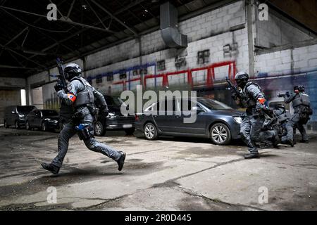Antwerp, Belgium. 08th May, 2023. Illustration picture shows a training session of the Antwerp police arrest unit, with Lenco bearcat armoured vehicles, in Antwerp, Monday 08 May 2023. BELGA PHOTO DIRK WAEM Credit: Belga News Agency/Alamy Live News Stock Photo