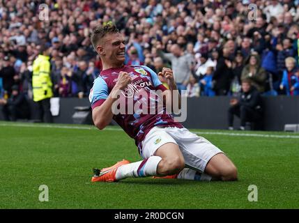 Burnley’s Scott Twine celebrates scoring their side's third goal of the game during the Sky Bet Championship match at Turf Moor, Burnley. Picture date: Monday May 8, 2023. Stock Photo