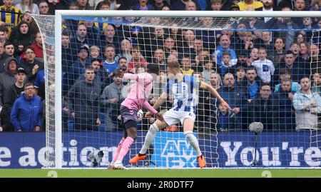 Brighton and Hove, UK. 8th May, 2023. Abdoulaye Doucouré of Everton scores the opening goal during the Premier League match at the AMEX Stadium, Brighton and Hove. Picture credit should read: Paul Terry/Sportimage Credit: Sportimage Ltd/Alamy Live News Stock Photo