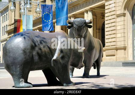 Bull and bear before Frankfurt Stock Exchange, Frankfurt, Hesse, Germany Stock Photo