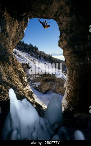 Albert Leichtfried climbing Game Over, Mixed climbing, albert leichtfried the game over m13, Tirol, Austria Stock Photo
