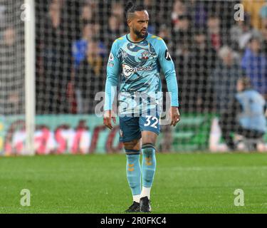 Nottingham, UK. 08th May, 2023. Theo Walcott #32 of Southampton during the Premier League match Nottingham Forest vs Southampton at City Ground, Nottingham, United Kingdom, 8th May 2023 (Photo by Craig Thomas/News Images) in Nottingham, United Kingdom on 5/8/2023. (Photo by Craig Thomas/News Images/Sipa USA) Credit: Sipa USA/Alamy Live News Stock Photo