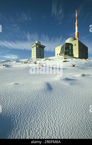Snow covered Brocken summit, Schierke, Harz Mountains, Saxony-Anhalt, Germany Stock Photo
