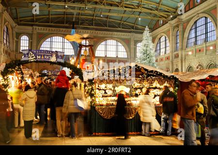 Zuerich, main station, christmas decoration, interieur Stock Photo