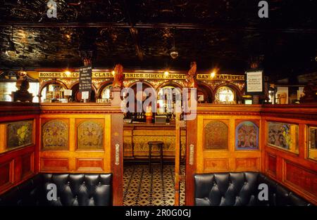 Interior view of the traditional pub The Crown Liquor Saloon, Belfast, County Antrim, Ireland, Europe Stock Photo