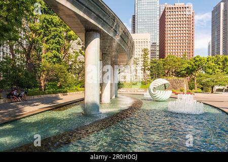 Fountains at the East Gardens of the Imperial Palace in Kokyo Gaien National Garden. Stock Photo