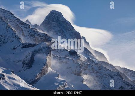 Strong winds form the typical Foehn cloud around the top of Schreckhorn, Grindelwald, Jungfrauregion, Bernese Oberland, Canton Bern, Switzerland, Euro Stock Photo