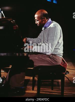 Horace Parlan, amerikanischer Jazzpianist, Portrait am Piano, Deutschland, 1986. Horace Parlan, American Jazz pianist, portrait on piano, Germany, 1986. Stock Photo