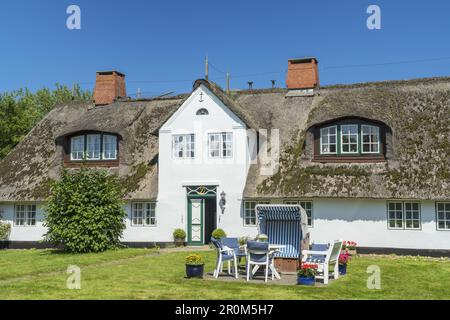 Thatched house in Keitum, North Frisian Island Sylt, North Sea coast, Schleswig-Holstein, Northern Germany, Germany, Europe Stock Photo