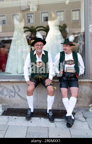 Germ Oktoberfest Farmer Costume Hat