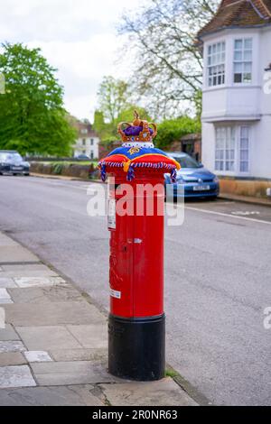 Hackleton Post Box Royal Mail post box with a knitted topper of Feathers McGraw, the ...