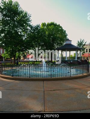 Paola, Kansas - May 8, 2023: Fountain and Gazebo at Paola City Park Square in Miami County KS Stock Photo