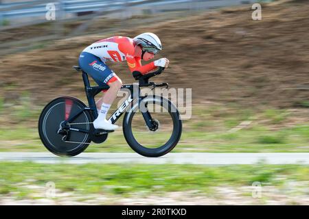 Otto Vergaerde of Belgium and Team Trek Segafredo sprints