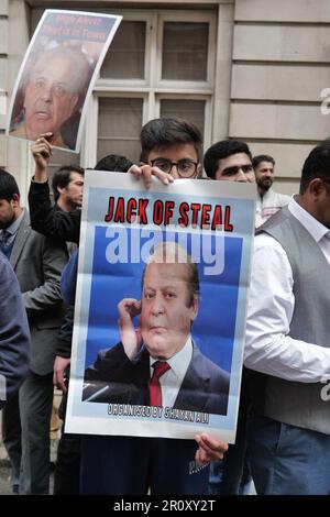 London/UK 10 May 2023. Supporters of former Prime Minister Imran Khan demonstrated outside Nawaz Sharif’s Avenfield house in central London. Calling on the Pakistani authority to release Iran Khan after his arrested yesterday in Islamabad. Aubrey Fagon/ Alamy Live News Stock Photo