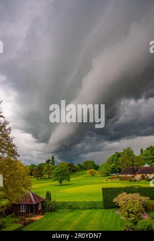 Incredible cloud formation of Arcus shelf cloud during storm in Reading, Berkshire, UK Stock Photo