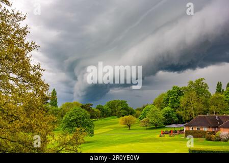 Incredible cloud formation of Arcus shelf cloud during storm in Reading, Berkshire, UK Stock Photo