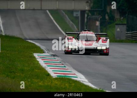 Monza, Italy. 10th May, 2023. Porsche 963 LMDh during the World Endurance Championship test day on May 10th, 2023 in Autodromo Nazionale Monza, Italy Photo Alessio Morgese / E-Mage Credit: Alessio Morgese/Alamy Live News Stock Photo