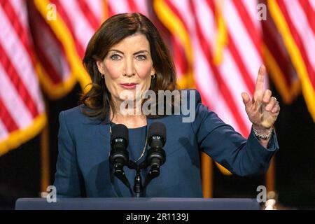 Valhalla, New York, USA. 10th May, 2023. New York Governor Kathy Hochul arrives to deliver remarks prior to US President Joe Biden at the SUNY Westchester Community College in the outskirts of New York city. In a speech titled 'Investing in America', Biden discussed why Congress must avoid default immediately. Credit: Enrique Shore/Alamy Live News Stock Photo