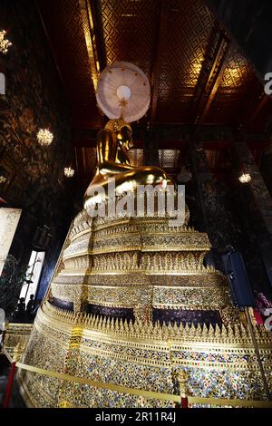 Sakyamuni Buddha in the enshrined in the vihara, Wat Suthat, Bangkok, Thailand. Stock Photo