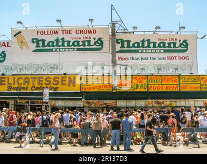 Nathan's famous hot dog stand in Coney Island Brooklyn NYC Stock Photo