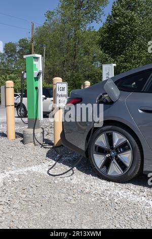 Indianapolis - Circa May 2023: BMW i4 eDrive35 EV Electric Vehicle display at a dealership. BMW offers the i4 eDrive35 with up to 260 miles of range. Stock Photo