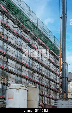 Modern steel structure of a high rise building Stock Photo - Alamy
