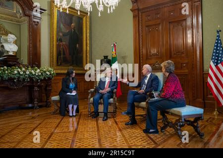 President Joe Biden has a one-on-one private meeting with Mexican President Andres Manuel Lopez Obrador, Monday, January 9, 2023, at the National Palace in Mexico City. A replica of the iconic Gilbert Stuart portrait of George Washington hangs on the wall behind them. (Official White House Photo by Adam Schultz) Stock Photo