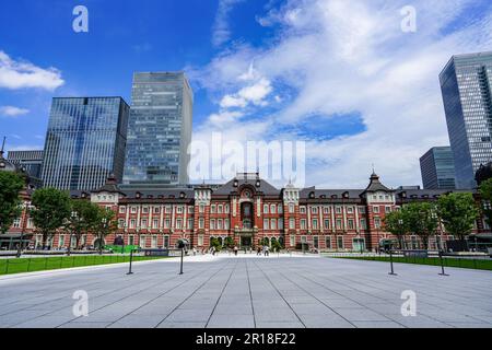 Plaza in front of Tokyo Station Stock Photo