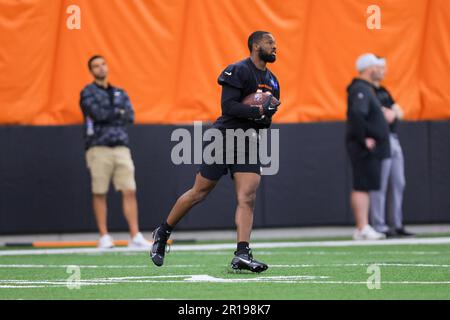 Cincinnati Bengals safety Larry Brooks (40) walks off the field