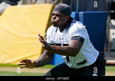 Pittsburgh Steelers number one draft pick, offensive tackle Broderick Jones  (77), warms up during the NFL football team's rookie minicamp in Pittsburgh  Friday, May 12, 2023. (AP Photo/Gene J. Puskar Stock Photo - Alamy