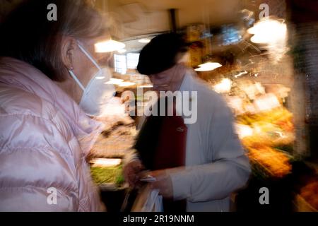 Seattle, USA. 11th May, 2023. People at PIke Place Market. Stock Photo