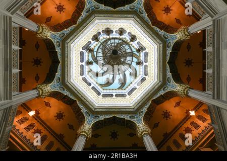 Moscow, Russia - Jan 22, 2022: Cathedral mosque in Moscow, Russia. Islamic religious architecture. Mosque minaret. Moscow architectural landmark, monu Stock Photo