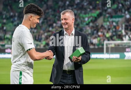 Krisztian Lisztes of Ferencvarosi TC celebrates with teammates after  scoring a goal during the Hungarian OTP Bank Liga match between Ferencvarosi  TC and MOL Fehervar FC at Groupama Arena on April 2, 2023 in Budapest,  Hungary Stock Photo - Alamy