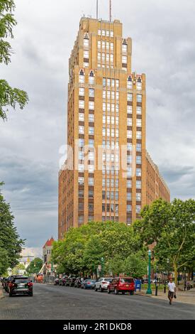 State Tower Building, viewed from East Water Street. Hanover Square is at right. Stock Photo