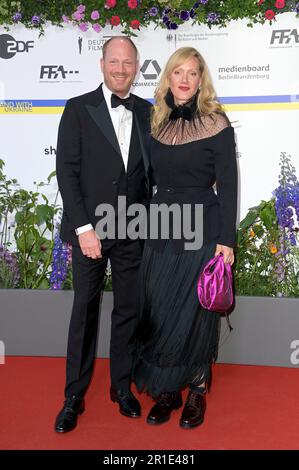 Johann von Bülow und Anna Schudt bei der 73. Verleihung des Deutschen Filmpreises 2023 im Theater am Potsdamer Platz. Berlin, 12.05.2023 Stock Photo