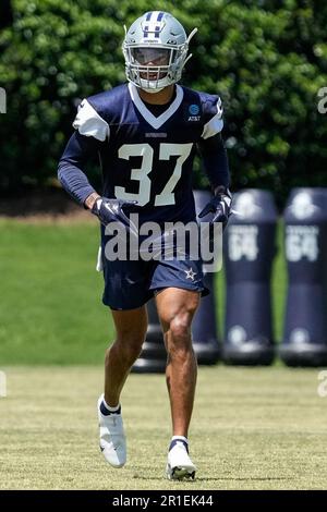 Dallas Cowboys undrafted free agent safety Juanyeh Thomas, sixth-round draft  pick running back Deuce Vaughn and undrafted free agent defensive end Tyrus  Wheat participate in the NFL football team's rookie minicamp in