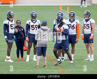 Englewood, Colorado, USA. 13th May, 2023. Bronco Rookie LB's go through drill instructions during Broncos Rookie Training Camp at the Denver Broncos Practice Facility Saturday afternoon. (Credit Image: © Hector Acevedo/ZUMA Press Wire) EDITORIAL USAGE ONLY! Not for Commercial USAGE! Stock Photo